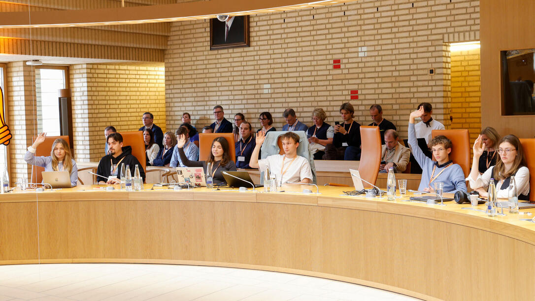 10. Jugendsession im Liechtensteiner Landtag.