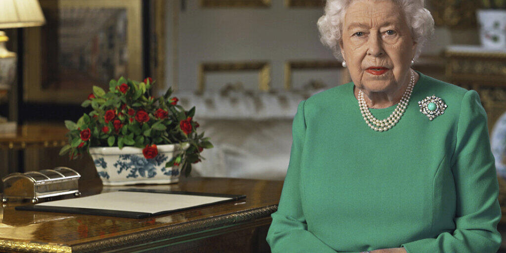 Königin Elizabeth II. hat die Briten in einer historischen Rede zum Durchhalten in der Coronavirus-Pandemie aufgerufen.
