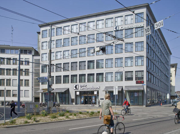 Bkb Bindet Bank Coop Enger An Sich Vaterland Online