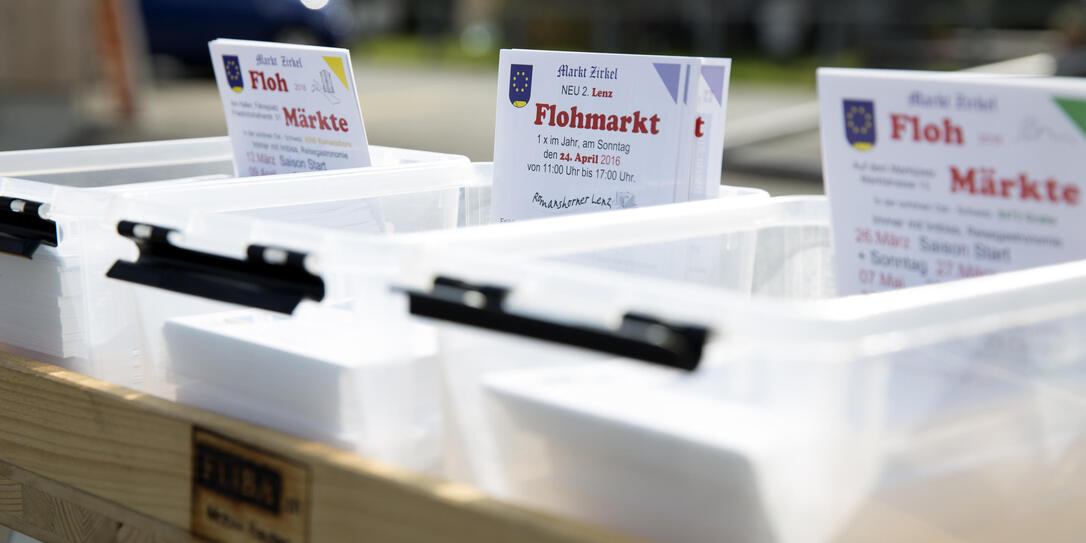 Liewo Region: Flohmarkt, Grabs