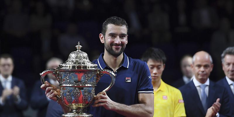 Marin Cilic ist der strahlende Sieger der Swiss Indoors Marin Cilic ist der strahlende Sieger der Swiss Indoors
