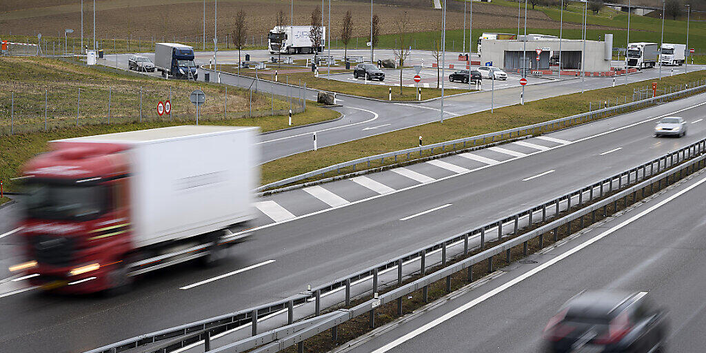 Der geplante Transitplatz an der Autobahn Bern-Murten bei Wileroltigen.