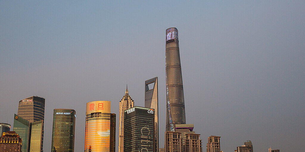 Zuletzt wuchs Chinas Industrie im Februar 2002 so langsam. Im Bild: die Wirtschaftsmetropole Schanghai. (Archivbild)