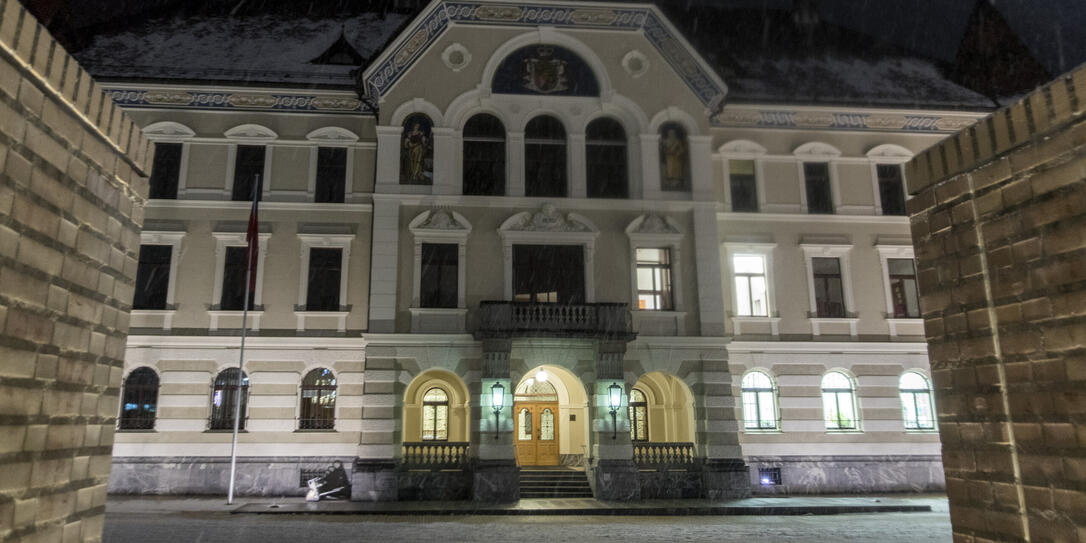 Regierungsgebäude Winter 1