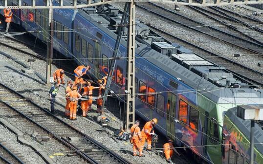Der BLS-Regionalzug entgleiste beim Bahnhof Bern am 29. März 2017, weil beim Befahren eine Weichenzunge brach. (Archivbild)