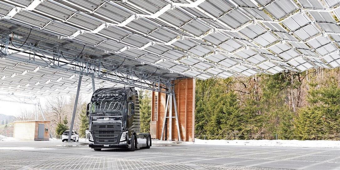 Die Durchfahrtshöhe in Schaan beträgt 4,36 m, womit auch ein Lkw durchkommt. Die Durchfahrtshöhe in Schaan beträgt 4,36 m, womit auch ein Lkw durchkommt.