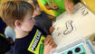 Curiosity Cube bringt Experimente zu KI an die Schule in Vaduz
