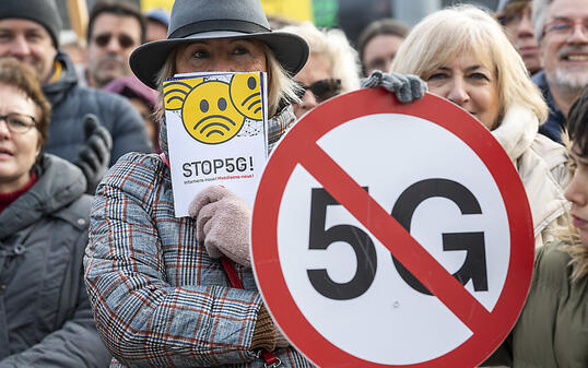 Mit einer Plattform wollen Befürworter der neuen 5G-Technologie über deren Möglichkeiten informieren. (Archivbild)