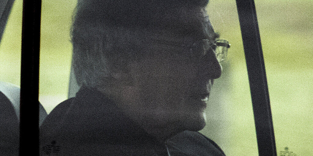 Kardinal George Pell ist in seinem Berufungsverfahren in Australien erfolgreich gewesen und wurde am Dienstag umgehend aus der Haft entlassen. Kardinal George Pell ist in seinem Berufungsverfahren in Australien erfolgreich gewesen und wurde am Dienstag umgehend aus der Haft entlassen.