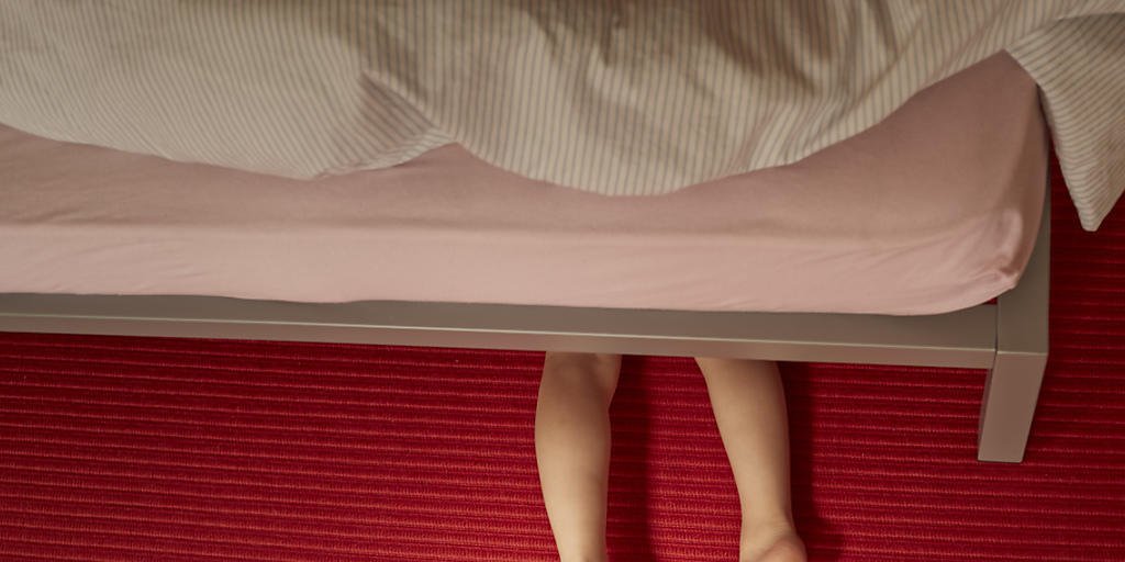 Im vergangenen Jahr sind rund 1400 Kinder in Schweizer Spitälern wegen Misshandlungen behandelt worden. (Symbolbild) Im vergangenen Jahr sind rund 1400 Kinder in Schweizer Spitälern wegen Misshandlungen behandelt worden. (Symbolbild)