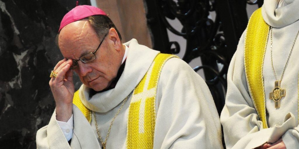 Niederlage für Bischof Huonder vor Bündner Verwaltungsgericht: Die Katholische Bündner Landeskirche darf eine Beratungsstelle unterstützen, die auch Abtreibungsberatung anbietet.