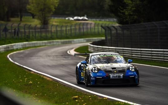 Ohne Fremdeinwirkung musste das Team &laquo;GirlsOnly&raquo; ihr Rennen an der Nordschleife vorzeitig beenden.