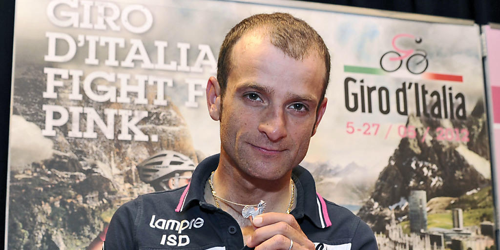 Michele Scarponi im Mai 2012, nachdem er nachträglich zum Sieger des Giro d'Italia 2011 erklärt worden war