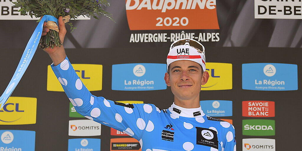 Davide Formolo grosser Sieger in Saint-Martin-de-Belleville. Am Col de la Madelaine fuhr Formolo allen auf und davon.