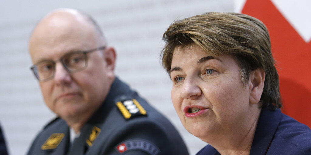 Verteidigungsministerin Viola Amherd stellt die Armeebotschaft 2019 vor. Diese ist über 2 Milliarden Franken schwer.