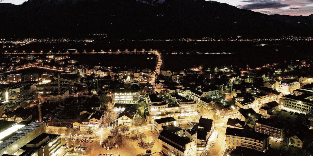 AUSSICHT, LICHT, LICHTER, NACHT, AUSSICHT, LICHT, LICHTER, NACHT,