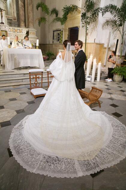 Religious Wedding at San Pedrp Clover ancient Church in Cartagena of Cloclo Echavarria with HSH Prince Josef of Lichtenstein.