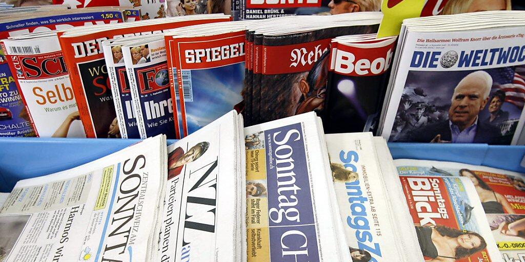 Das Angebot f&uuml;r Sonntagszeitungen an Schweizer Kiosken lichtet sich immer mehr. (Archivbild)