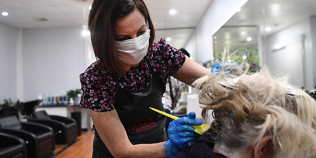 Schrittweise Aufhebung des Lockdown: Die Coiffeurgesch&auml;fte geh&ouml;ren zu den ersten, die wieder &ouml;ffnen d&uuml;rfen. (Archivbild)