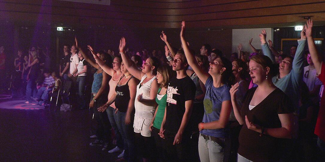 Worship and dance performane