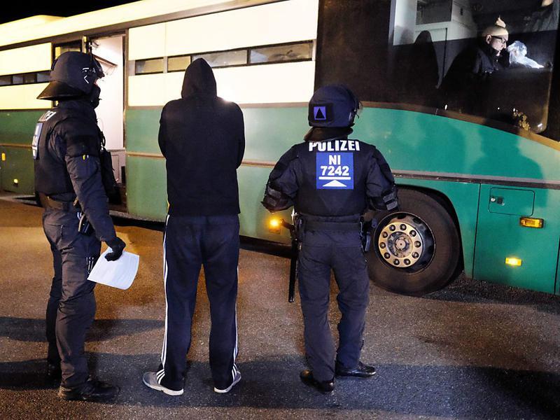 Lage Vor Niedersachsen Derby Spitzt Sich Zu Vaterland Online