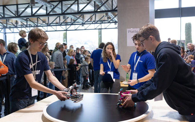 Robo-League bei der Ivoclar in Schaan