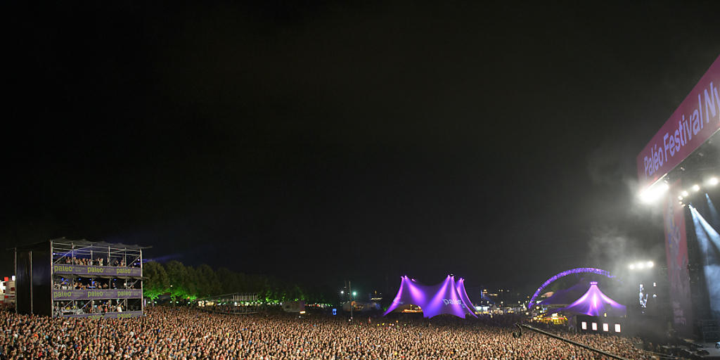 Auf der grossen Bühne des Paléo-Festivals werden diesmal die Red Hot Chili Peppers, Arcade Fire und Manu Chao La Ventura spielen. (Archivbild)