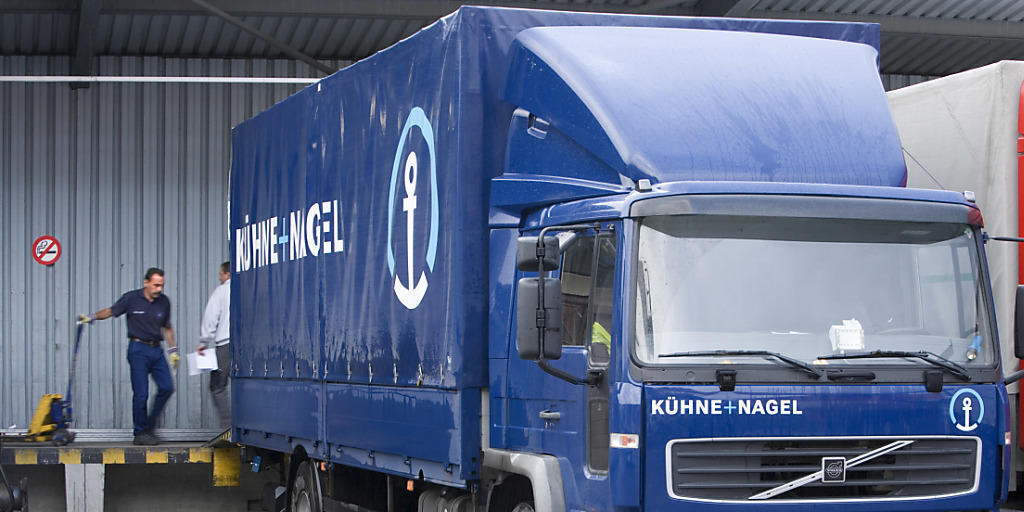 Der Schweizer Transportlogistiker Kühne+Nagel legte im ersten Quartal insbesondere im Landverkehr in Europa deutlich zu.(Archivbild)