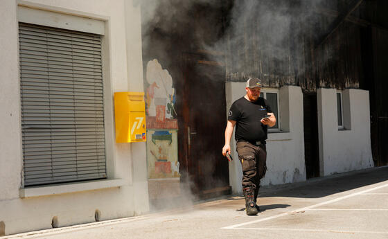 Schluss&uuml;bung beim Kurs f&uuml;r neue Feuerwehrleute beim "Restaurant L&ouml;wen&raquo; in Gamprin-Bendern.