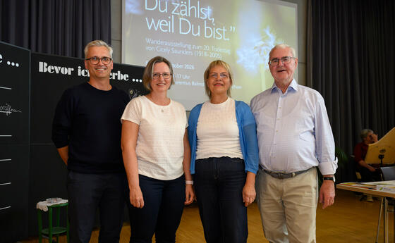 Vernissage der Ausstellung &bdquo;Du z&auml;hlst, weil Du bist&ldquo;, in LAK