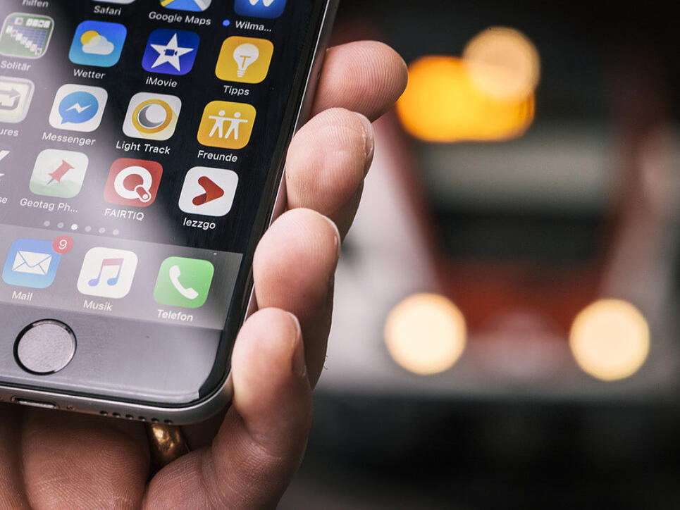 Die UPC-Mobilfunkkunden werden in Zukunft über das Swisscom-Netz surfen und telefonieren statt über jenes von Salt. (Archiv)