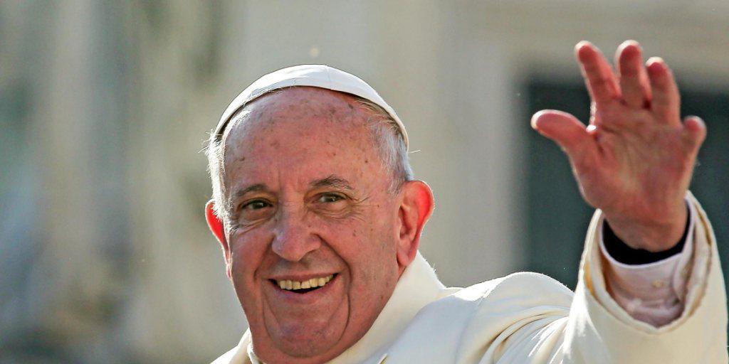 Papst Franziskus erhält den Karlspreis für seine "Botschaft der Hoffnung und Ermutigung." (Archiv) Papst Franziskus erhält den Karlspreis für seine "Botschaft der Hoffnung und Ermutigung." (Archiv)