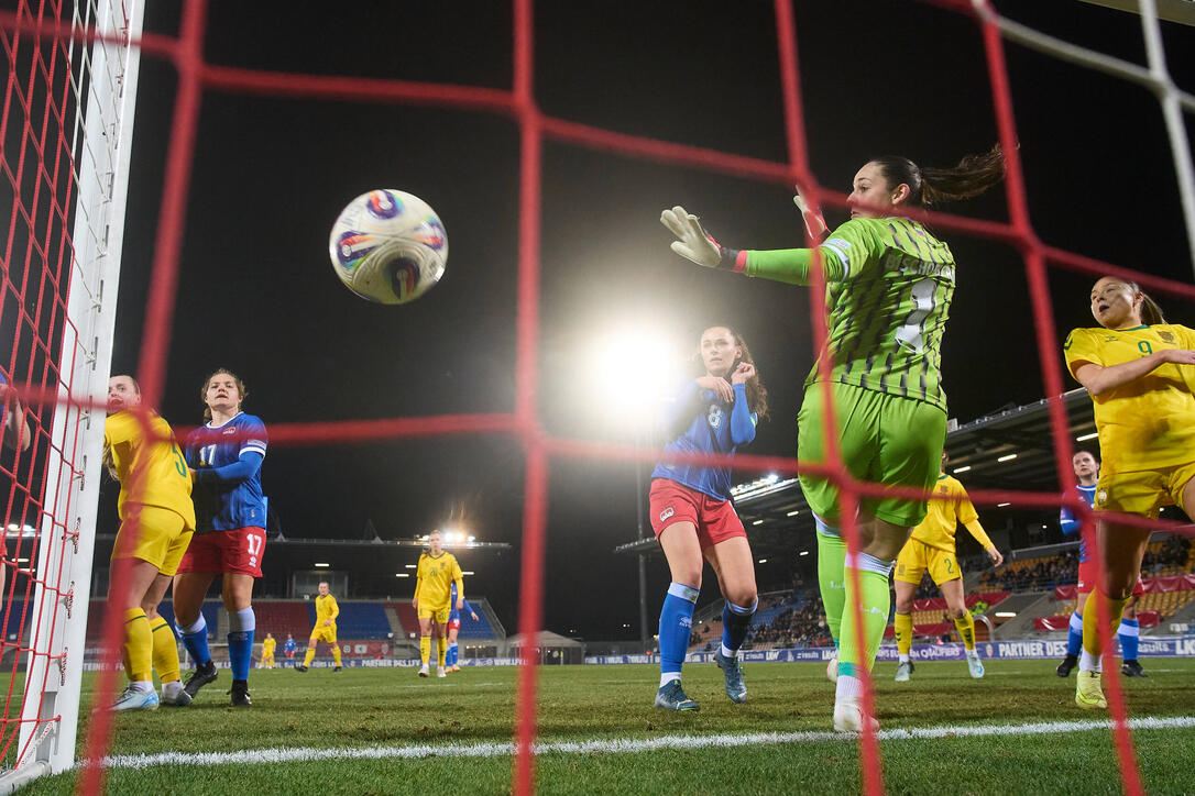 F&uuml;r Marcia Bischofberger war es kein guter Abend &ndash; sechsmal musste sie hinter sich greifen.