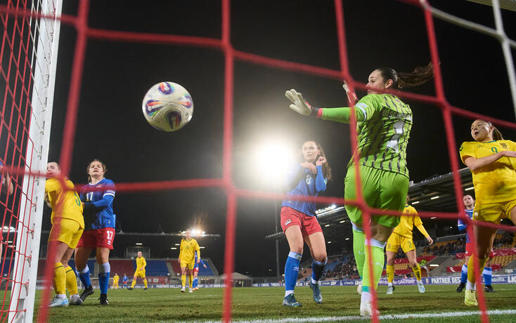 F&uuml;r Marcia Bischofberger war es kein guter Abend &ndash; sechsmal musste sie hinter sich greifen.