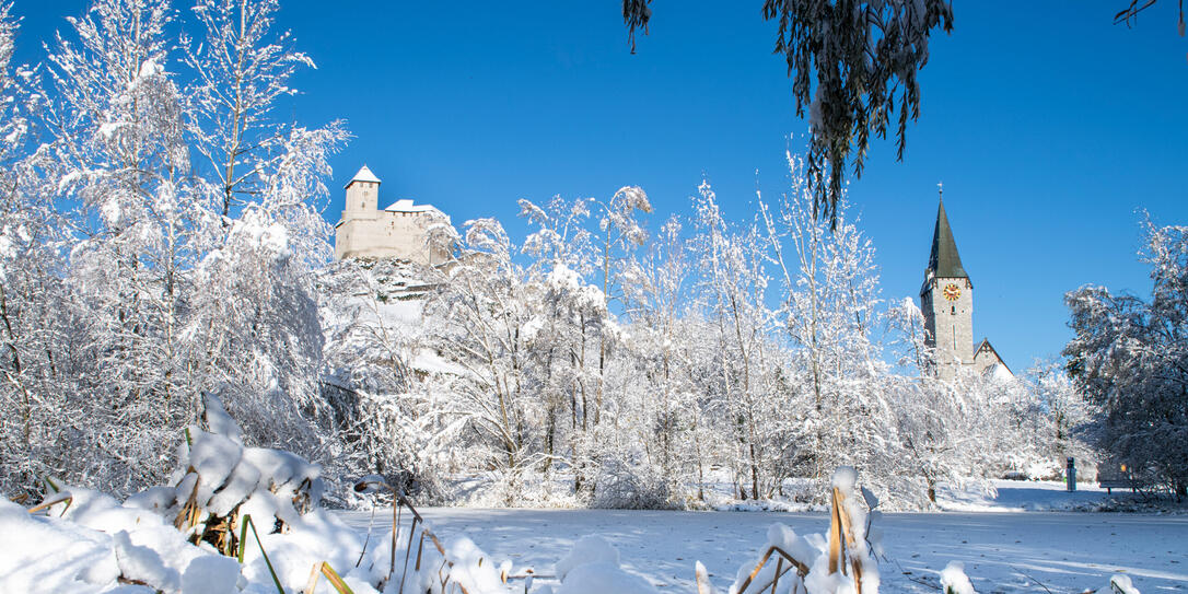 Verschneite Tallandschaften mit eisigen Temperaturen bei strahlendem Sonnenschein, bilden immer häufiger eine absolute Ausnahme. Verschneite Tallandschaften mit eisigen Temperaturen bei strahlendem Sonnenschein, bilden immer häufiger eine absolute Ausnahme.