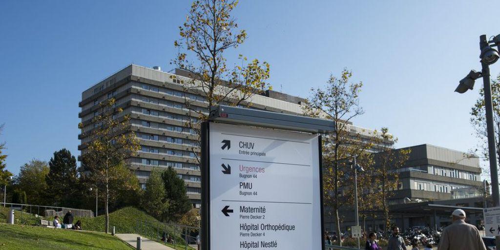 Die Krankenkassen bezahlen den Versicherten in der Westschweiz wesentlich mehr aus als in der Deutschschweiz. Das ist gemäss moneyland.ch einer der Gründe für die höheren Prämien in der Romandie. (Symbolbild) Die Krankenkassen bezahlen den Versicherten in der Westschweiz wesentlich mehr aus als in der Deutschschweiz. Das ist gemäss moneyland.ch einer der Gründe für die höheren Prämien in der Romandie. (Symbolbild)