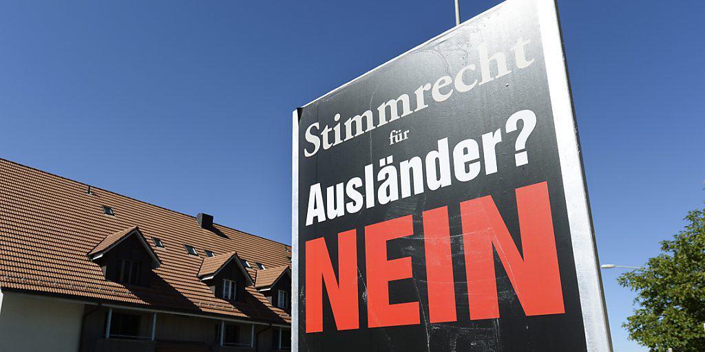 In der Deutschschweiz hat die politische Mitbestimmung für Ausländer einen schweren Stand: Sämtliche Initiativen wurden in den letzten Jahren abgelehnt. (Archivbild) In der Deutschschweiz hat die politische Mitbestimmung für Ausländer einen schweren Stand: Sämtliche Initiativen wurden in den letzten Jahren abgelehnt. (Archivbild)