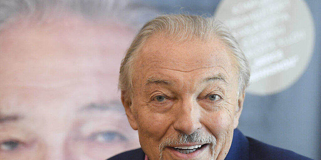 Der tschechische Schlagerstar Karel Gott ist im Alter von 80 Jahren verstorben.