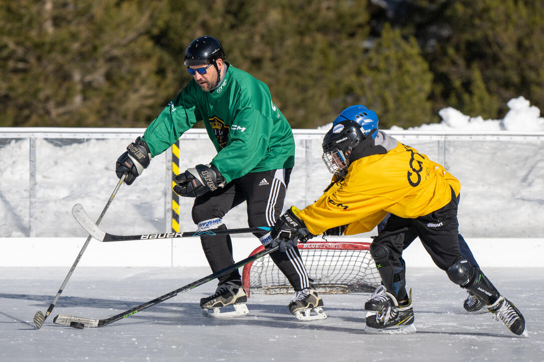 Pond Hockey Turnier in Malbun