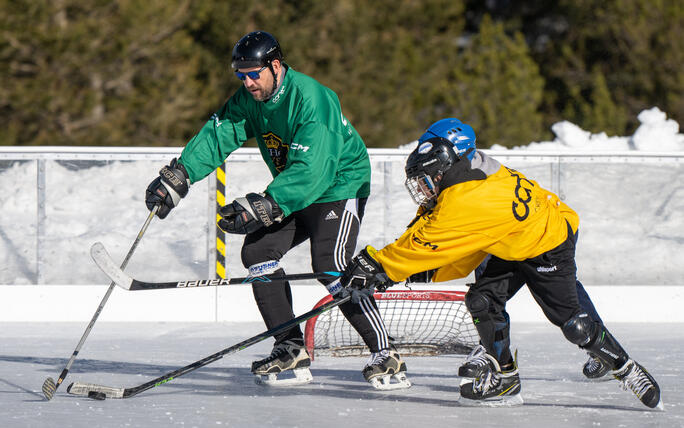 Pond Hockey Turnier in Malbun