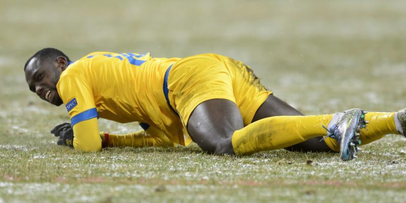 Sions Topskorer Moussa Konaté (22) musste beim Europa-League-Gruppenspiel bei Rubin Kasan (0:2) das Feld nach 81 Minuten mit einer gebrochenen Hand verlassen Sions Topskorer Moussa Konaté (22) musste beim Europa-League-Gruppenspiel bei Rubin Kasan (0:2) das Feld nach 81 Minuten mit einer gebrochenen Hand verlassen