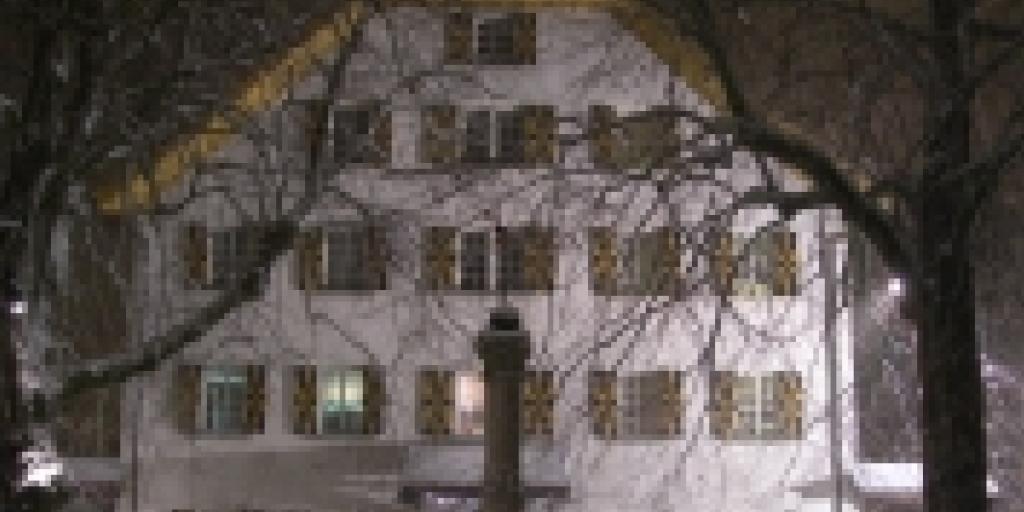 Der Energiekonzern Axpo hat das Schloss Böttstein im Kanton Aargau an eine Privatperson aus dem Kanton Zürich verkauft. Der Energiekonzern Axpo hat das Schloss Böttstein im Kanton Aargau an eine Privatperson aus dem Kanton Zürich verkauft.