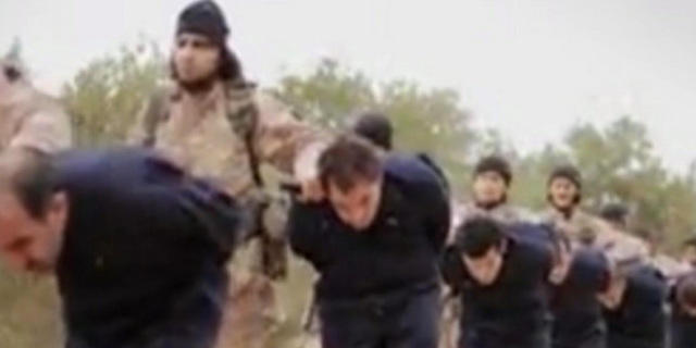 Spuren führen zum IS - Deren Terroristen mit syrischen Gefangenen