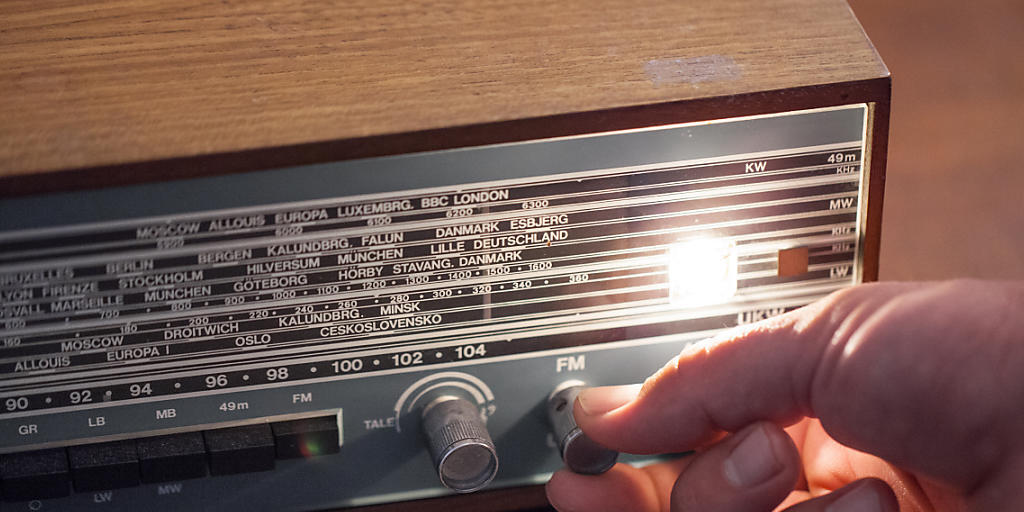 Radio hören ist in der Schweiz nach wie vor populär. (Symbolbild)