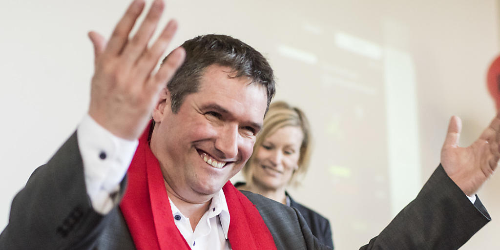 SP-Präsident Christian Levrat ist der Sieger des Tages. Seine Partei hatte gegen die Unternehmenssteuerreform III das Referendum ergriffen. SP-Präsident Christian Levrat ist der Sieger des Tages. Seine Partei hatte gegen die Unternehmenssteuerreform III das Referendum ergriffen.