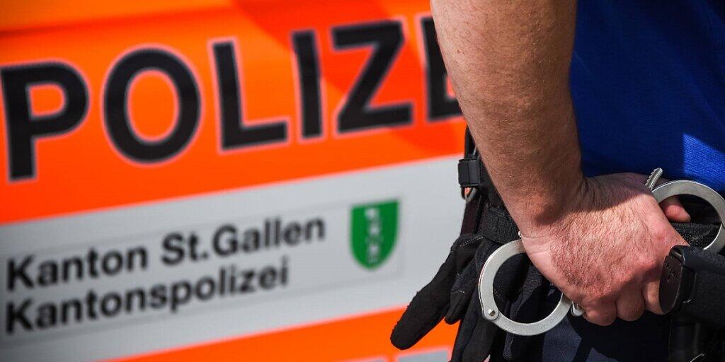 In St. Gallen wurde am Freitagabend eine Frau verhaftet, nachdem sie ihren eritreischen Freund mit einem Messer angegriffen und verletzt hatte. (Symbolbild)
