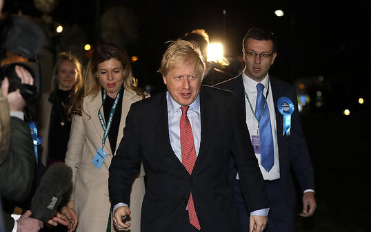 "Starkes neues Mandat für Brexit": Der britische Premierminister Boris Johnson hat mit seiner Konservativen Partei einen klaren Sieg aus der Parlamentswahl davongetragen.