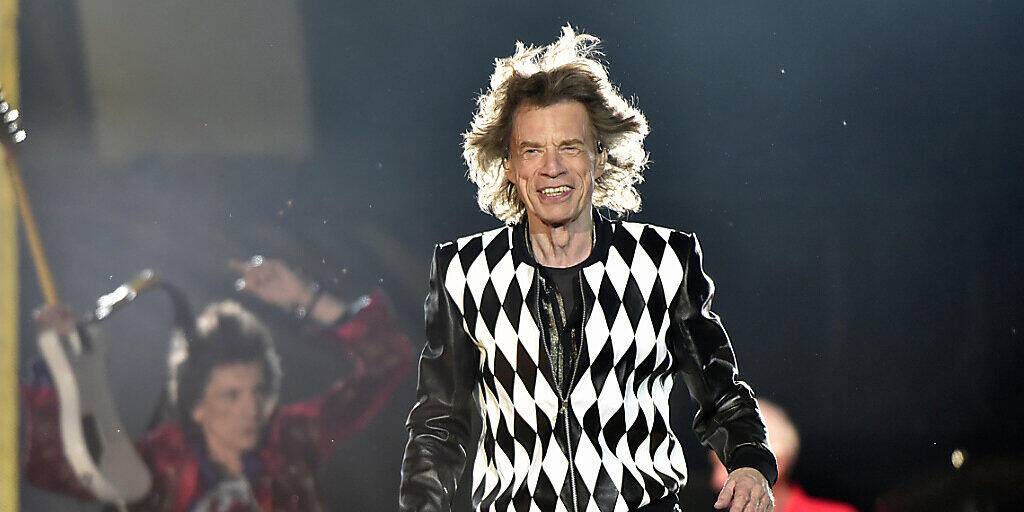 Der 76-jährige Rolling-Stones-Frontmann Mick Jagger kehrt in der Rolle eines reichen Kunstsammlers auf die Kinoleinwand zurück. Der Thriller "The Burnt Orange Heresy" feiert Premiere zum Abschluss der Filmfestspiele von Venedig am 7. September. (Archivbild)