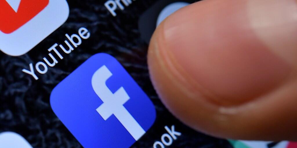Von Snapchat und Instagram im Jahr 2017 überflügelt: Facebook wird in der Schweiz von 15- bis 24-Jährigen weniger intensiv genutzt.
