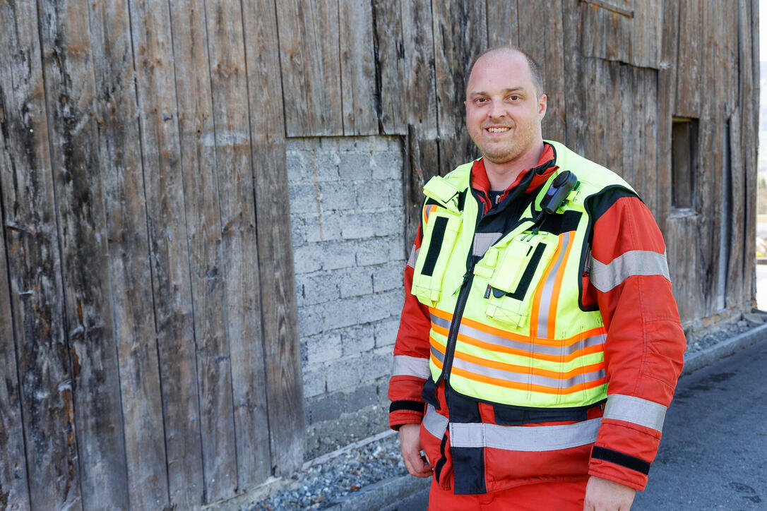 Schluss&uuml;bung beim Kurs f&uuml;r neue Feuerwehrleute beim "Restaurant L&ouml;wen&raquo; in Gamprin-Bendern.